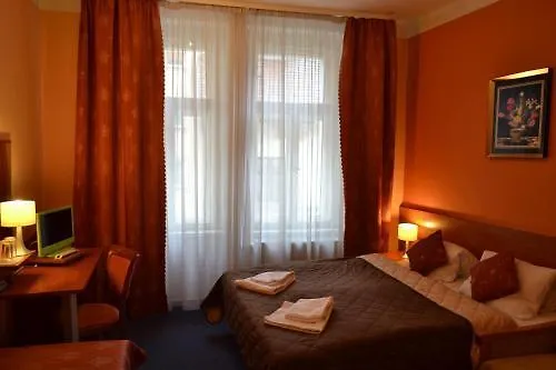 Aladin Praha Hotell 3*, Prag