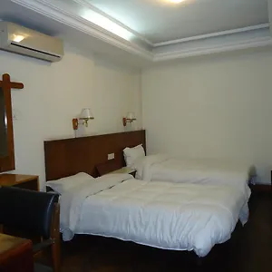 hotel-earth-house.hotels-kathmandu.com/