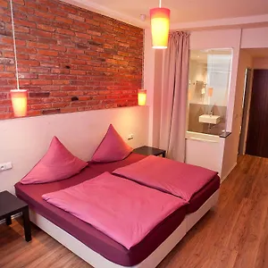 Hotel Purpur, Prague