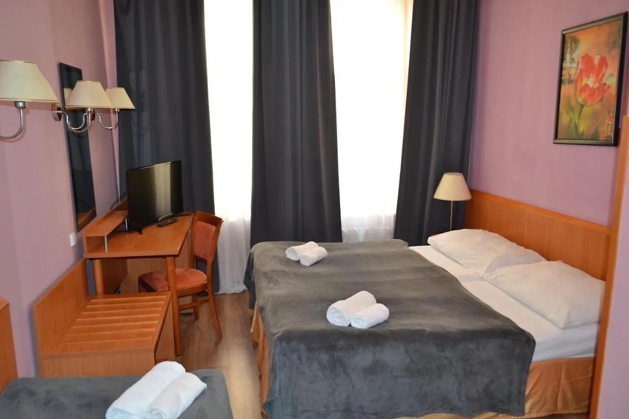 Aladin Praha Hotel 3*, Praga